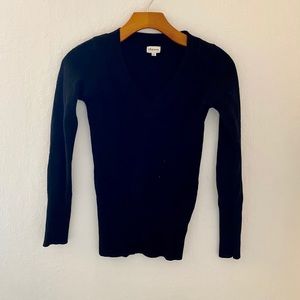 Black v neck sweater